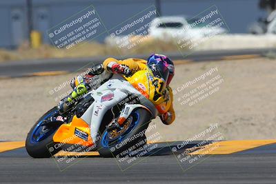 media/Apr-15-2023-CVMA (Sat) [[fefd8e4f28]]/Race 9 Amateur Supersport Middleweight/